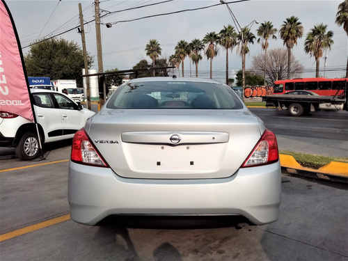Imagen 5 de 15 de Nissan Versa 2018 1.6 Sense At