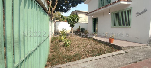 Imagen 2 de 7 de Casa En Venta