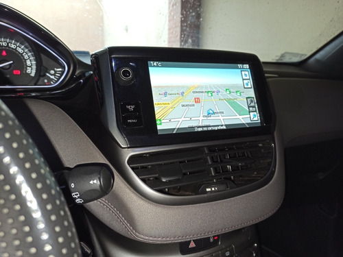 Imagen 2 de 14 de Peugeot 208 2014 1.6 Xy