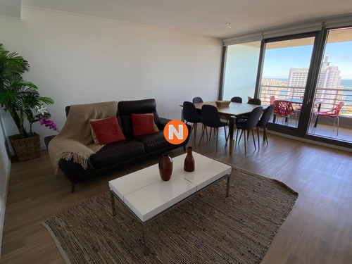 Alquiler  De Apartamento De 3 Ambientes En Aidy Grill, Punta Del Este