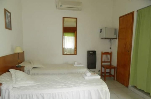 Edificio Comercial En Venta - 8 Dormitorios 7 Baños - Cochera - 1720mts2 - San Miguel Del Monte