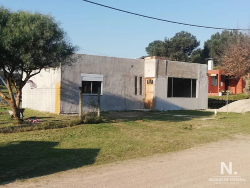 Venta De Terreno Con Casa A Terminar En La Zona De Tío Tom, Punta Ballena. Gran Oportunidad!
