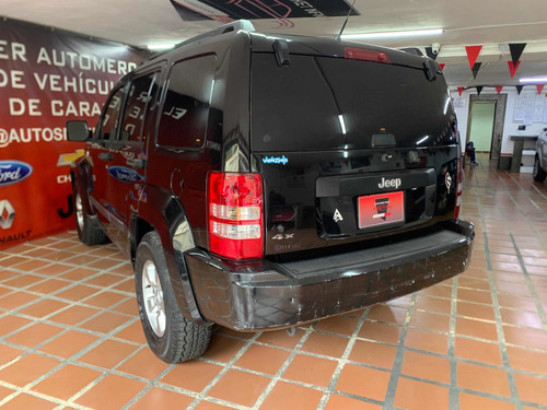 Imagen 5 de 10 de Jeep Cherokee 3.7 4x4