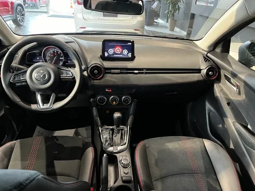 Mazda 2 Carbon Edition 2.0l
