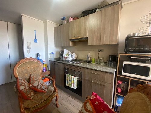 Departamento En Venta De 2 Dorm. En Independencia