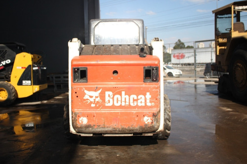 Imagem 4 de 11 de Minicarregadeira Bobcat S150 Ano 2011