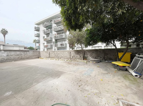 Oficinas Jardin Infantil Clinicas, Notarias Cultos, Ñuñoa