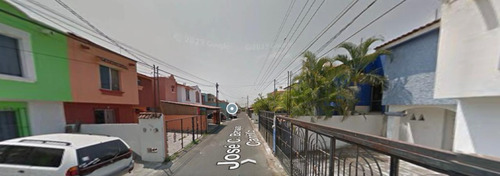 Casa En Remate Bancario En José C. Barajas Carrillo, Azaleas, Alfredo V. Bonfil, Colima
