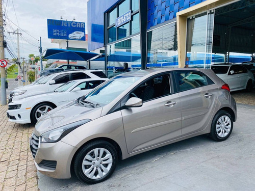 Imagem 5 de 15 de Hyundai Hb20 2018 1.6 Comfort Plus Flex 5p