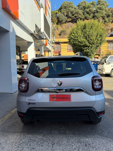 Renault Duster Zen 1.6l 5mt 4x2