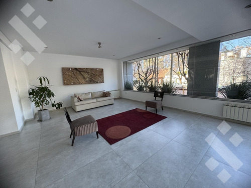 Venta De Piso Nivel Gerencial En Neuquén - Edificio Los Teros