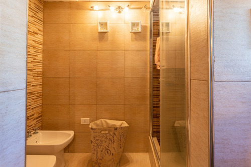 Casa De 3 Dormitorios Venta City Bell Entre Camino