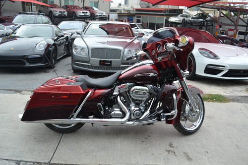 Imagen 2 de 7 de Harley Davidson Street Glide 2012