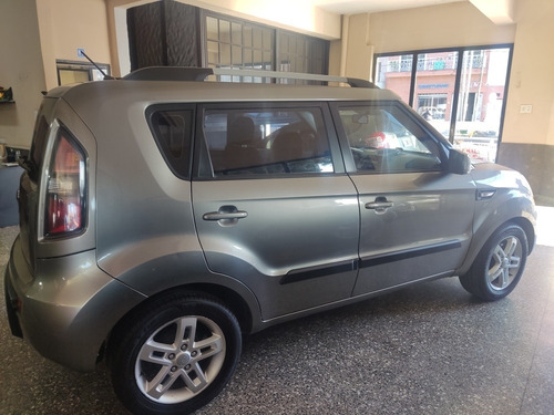Imagen 4 de 11 de Kia Soul 2011 1.6 Classic 5mt