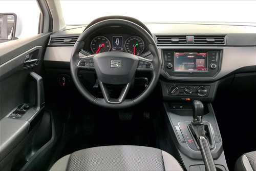 Imagen 5 de 25 de Seat Ibiza Hatchback 5 Pts Reference, 16l, 110 Hp, Tm5, A/ac