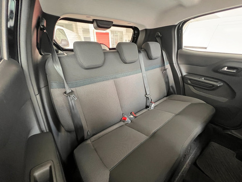 Imagen 8 de 15 de Nuevo Citroen C3 Feel Pack At6 Negro 0km 2023