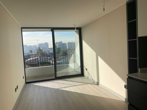 7m2 Terraza, Macul, Próximo Metro Línea 8 (101783)
