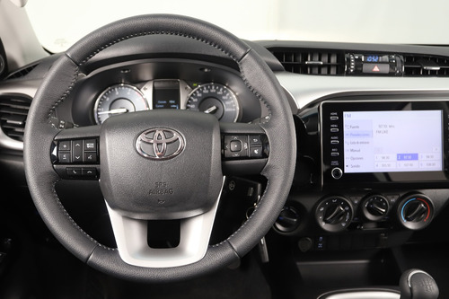 Imagen 23 de 25 de Toyota Hilux Sr 4x4 Dc 2.8 Tdi 6mt T.o