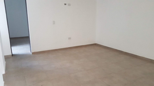 Imagen 11 de 14 de Departamento Tipo Casa En Venta En Lomas De Zamora Oeste