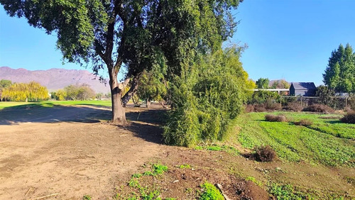 Sitio En Venta En Brisas De Chicureo