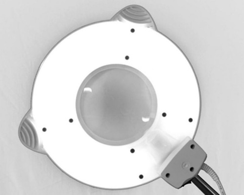 Imagen 4 de 8 de Lupa Con Luz Fria Ecam Lux Lampara Con Lupa + Soporte Y Gtia