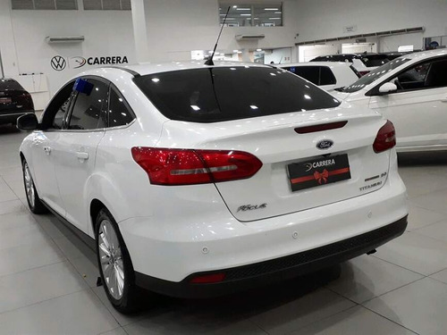 Ford Focus 2.0 TITANIUM FASTBACK 16V FLEX 4P POWERSHIFT