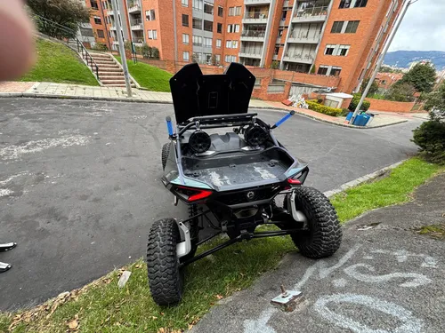 Can Am Maverick R 2024-muchos Extras