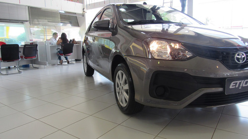 Toyota Etios Sedan X Plus 1.5 (aut) (flex)