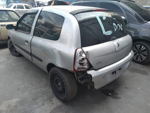 Imagem 1 de 6 de Renault Clio 1.0 16v Hatch 2004 Sucata Para Retirada