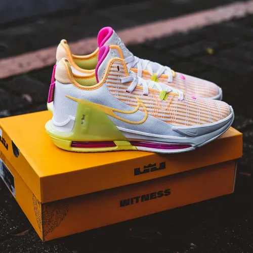 Lebron 17 de dama clearance