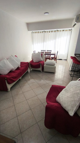 Alquiler Apartamento En El Bosque, Residencias Vista Al Bosque, Valencia. Amoblado. Lm.p