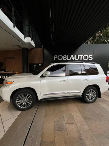 Toyota Land Cruiser LC200 B2+