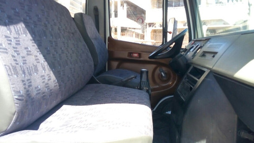 Reboque Guincho Vw 7100/ 2001