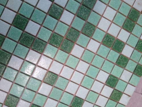 Imagen 4 de 4 de Venecitas Biseladas Mix Verdes 2x2 Para Pileta O Baño !!