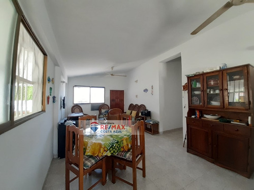 En Venta Amplia Y Acogedora Casa Tipo Campestre Con Piscina Y Areas Verdes, El Tuque.