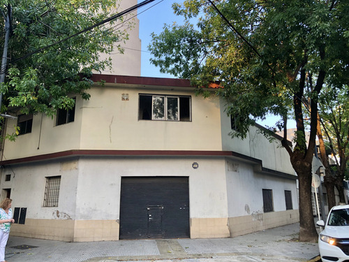 Oportunidad 2 Phs + Local Comercial En Block En Parque Patricios!