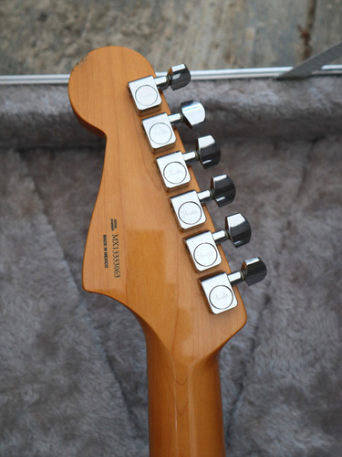 Fender Blacktop Jazzmaster Hs 3-color Sunburst 2013 Diestro 3 Color Sunburst Maple (Usado)