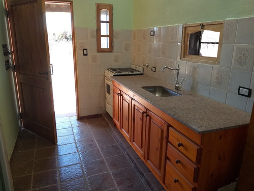 Imagen 17 de 21 de Casa De Piedra Con Vista Las Sierras