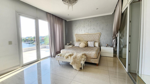 Casa En Venta Y Alquiler En Barrio Los Alisos, Nordelta