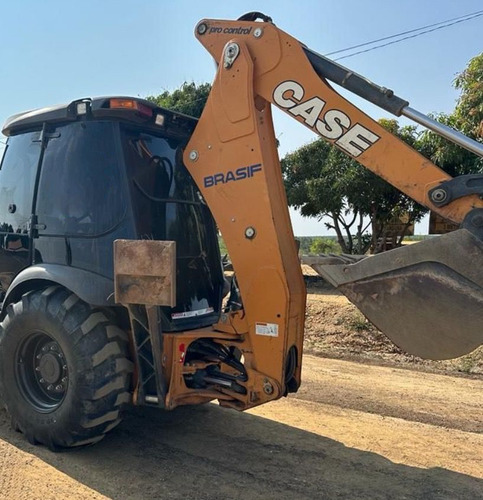 Retro Escavadeira Case 580n 4x4 Tracada Com Divida