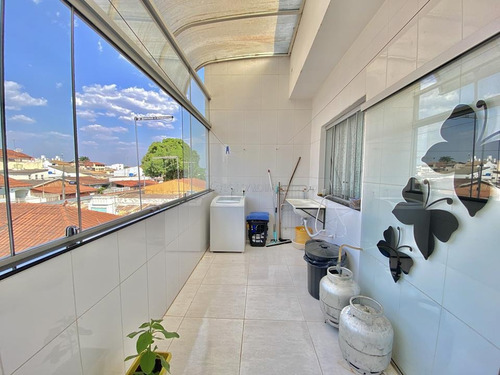 Imagem 20 de 30 de Guará 2 Sobrado Com +/- 450m² De Área Construída Em Um Terreno De 200m² De Área Total, São 7 Quartos Sendo 2 Suítes. - Villa132661