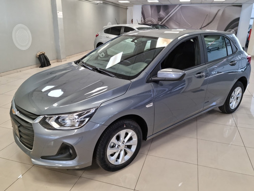 Imagen 3 de 15 de Chevrolet Onix Lt Tech 5p