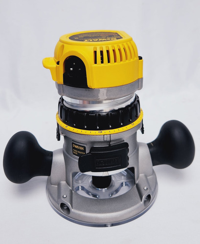 Router Dewalt Dw616 1 3/4 Hp 11 Amp Collet De 1/4 (Usado)