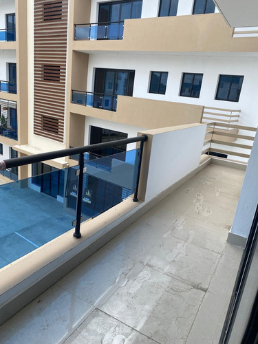 Se Alquila Apartamento En Pontezuela Av. 27 De Febrero