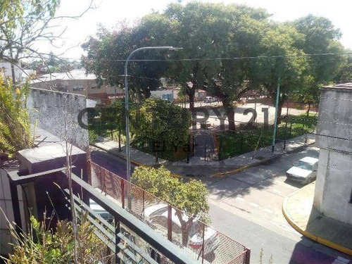 Imagen 6 de 18 de Casa En Venta 7 Ambientes En Villa Lugano