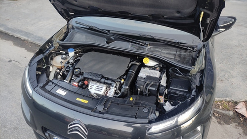 Imagen 18 de 25 de Citroën C4 Cactus 2017 1.2 Puretech 110 At6 S&s Shine