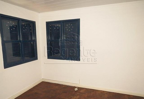 Casa A Venda Com 2 Quartos Bairro Centro Em Florianopolis. - V-81253