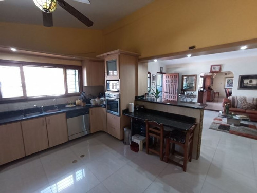Imagen 6 de 13 de Gabriel Rivas Vende Casa En Urb. Valles De Camoruco Valencia Cod: Foc-1227