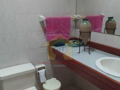 Imagen 11 de 16 de Casa En Venta En Guataparo, Valencia
