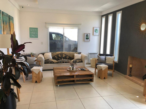 Imagen 7 de 23 de Casa En Barrio Cerrado San Rafael Villanueva